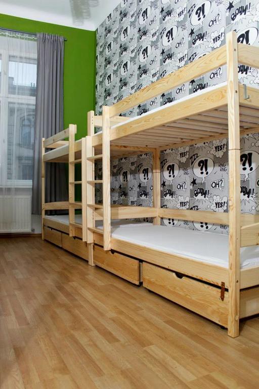 Pillows Party Hostel Krakow Exterior photo